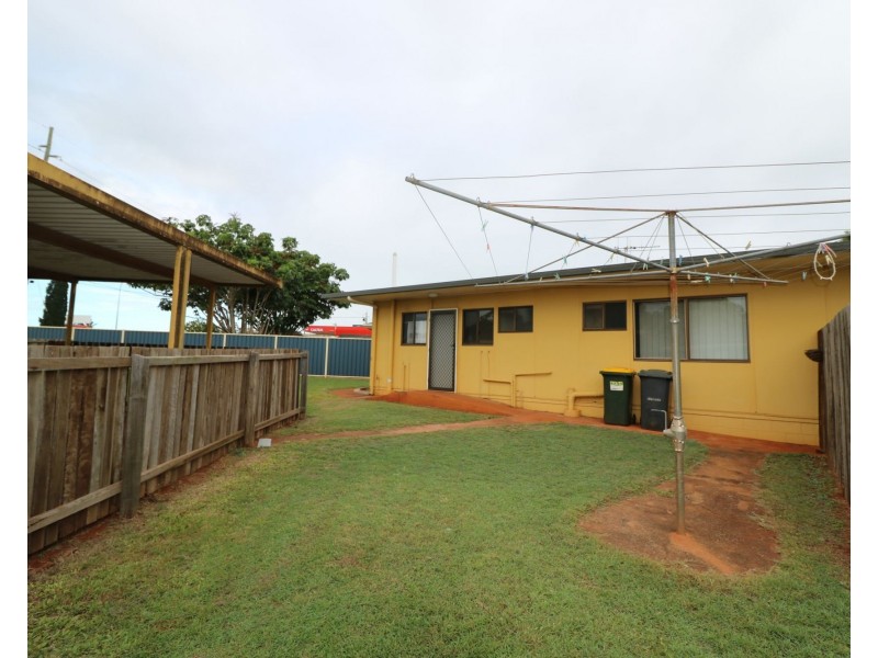 1/4 Keeley Street, Childers QLD 4660