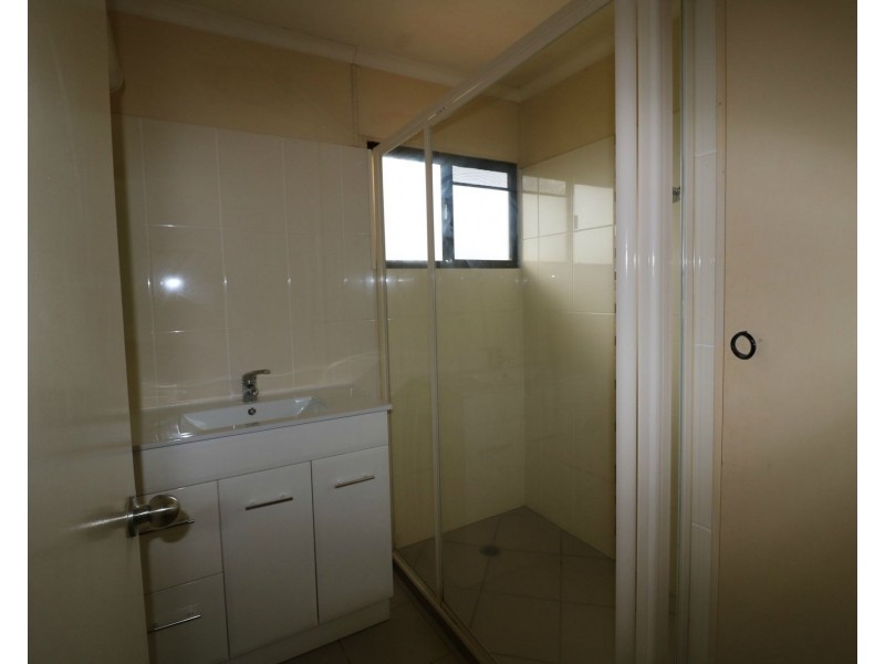 1/4 Keeley Street, Childers QLD 4660