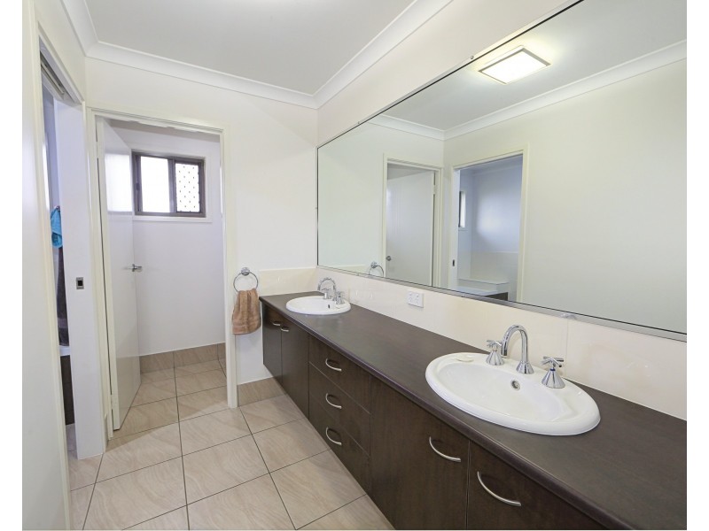 98 Fallons Rocks Road, Calavos QLD 4670