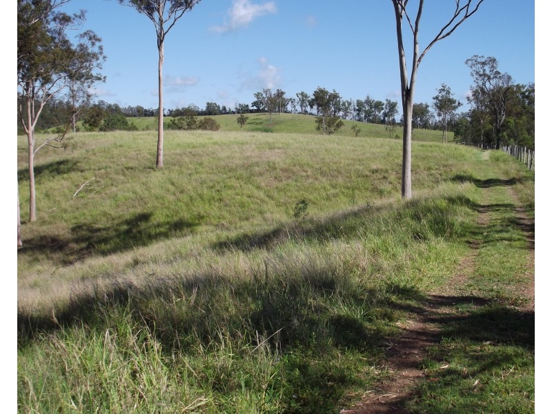 Isis Hwy, Dallarnil QLD 4621