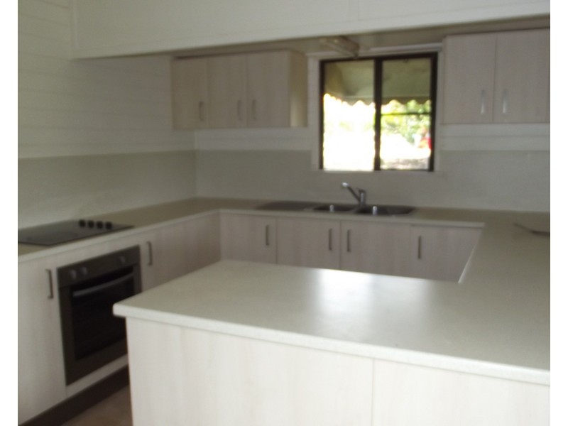 158 Churchill St, Childers QLD 4660