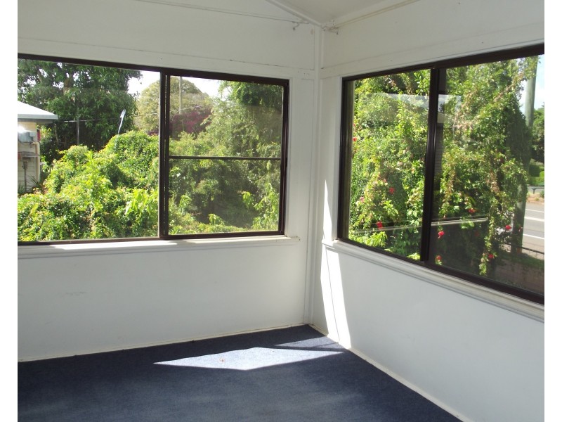 158 Churchill St, Childers QLD 4660