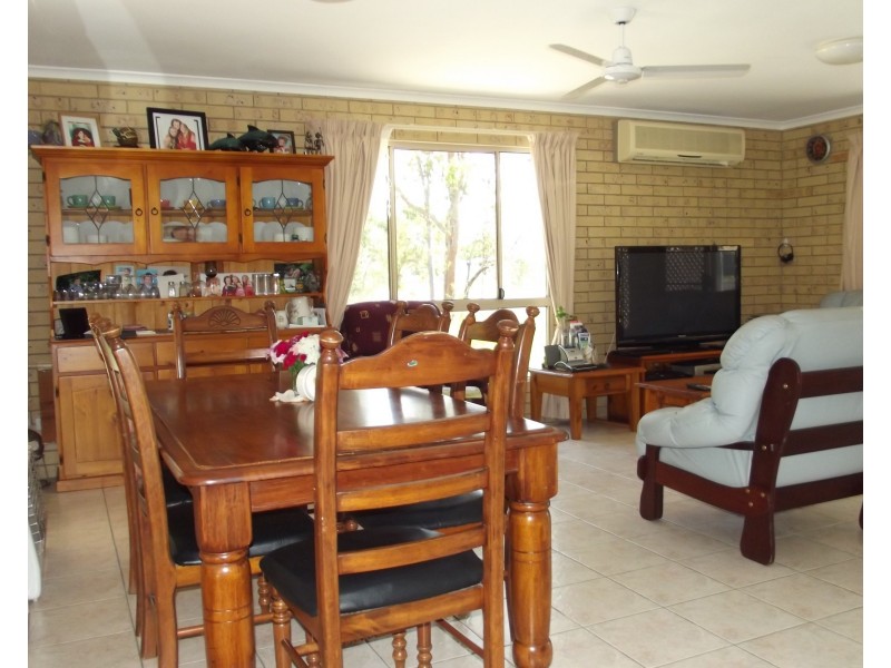 30 Gregory St, Buxton QLD 4660