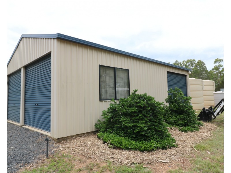 16 Oakview Dr, Redridge QLD 4660