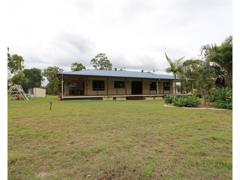 16 Oakview Dr, Redridge QLD 4660