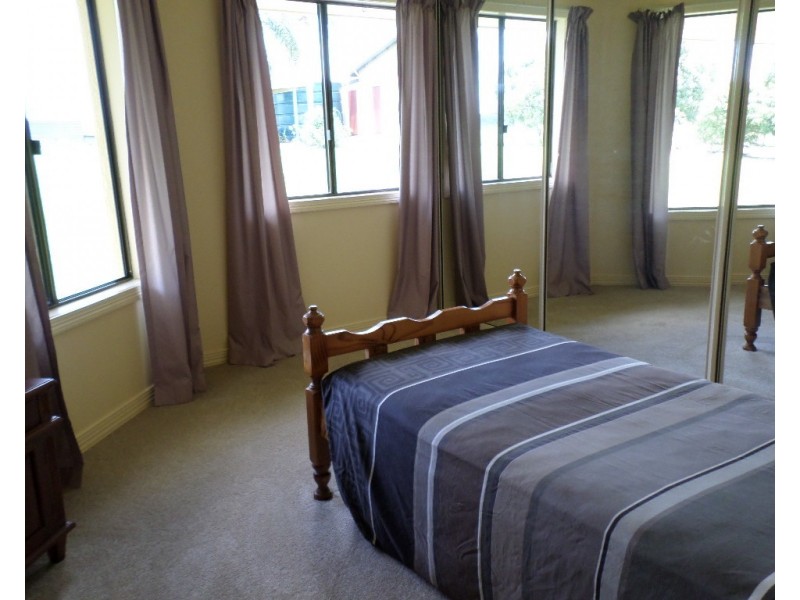 2 Green Valley Ct, North Isis QLD 4660