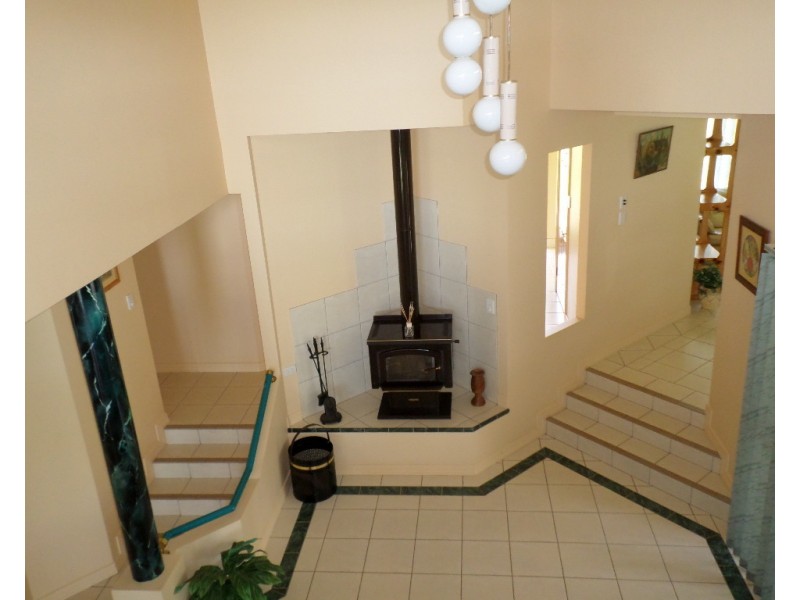 2 Green Valley Ct, North Isis QLD 4660