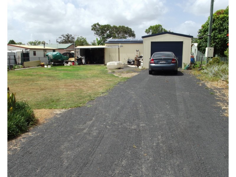 19 Hull St, Buxton QLD 4660