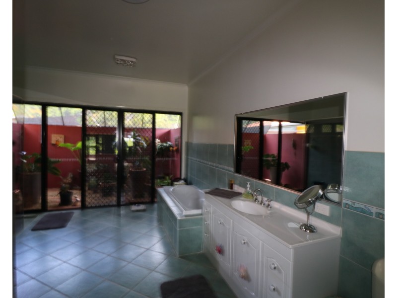 South Isis QLD 4660