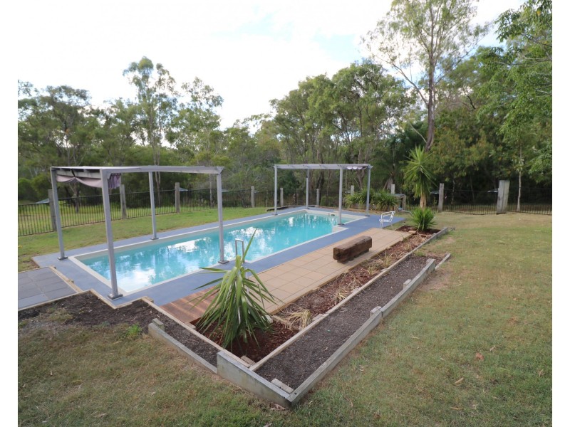 18-20 Emmitt Ct, Apple Tree Creek QLD 4660