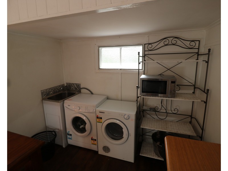 18-20 Emmitt Ct, Apple Tree Creek QLD 4660