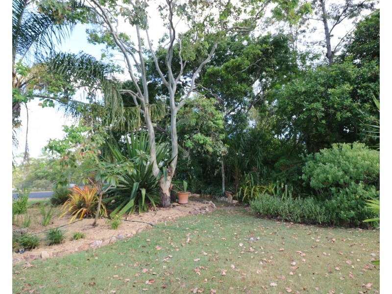 18-20 Emmitt Ct, Apple Tree Creek QLD 4660