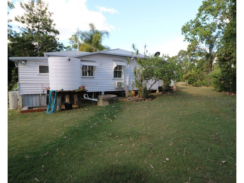 18-20 Emmitt Ct, Apple Tree Creek QLD 4660