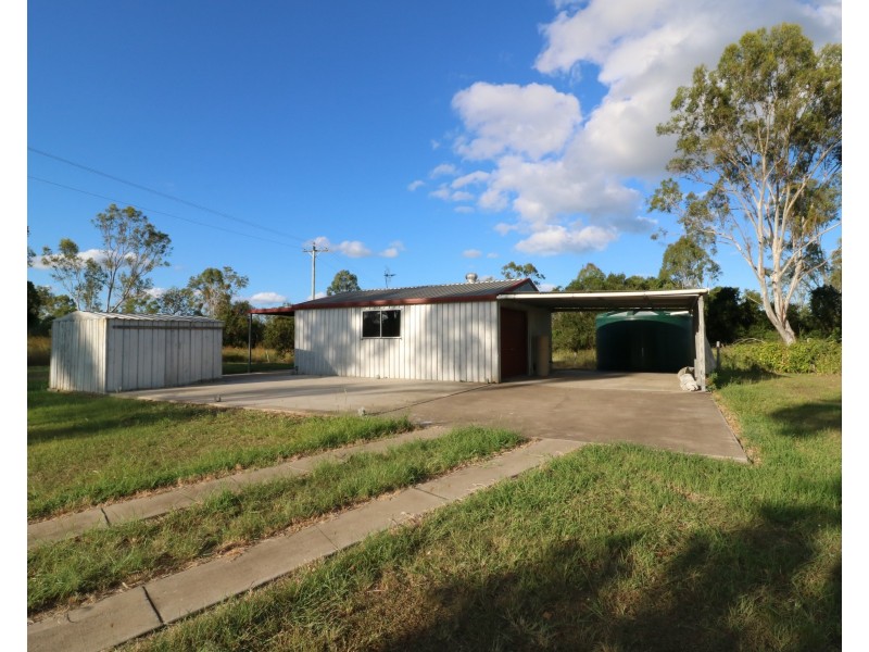 25 Booyal Dallarnil Rd, Booyal QLD 4671