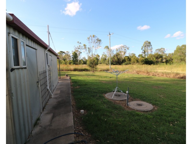 25 Booyal Dallarnil Rd, Booyal QLD 4671