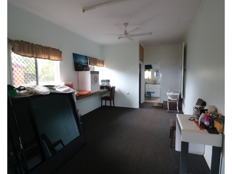 54 Broadhurst St, Childers QLD 4660