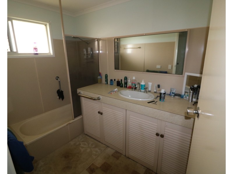 54 Broadhurst St, Childers QLD 4660