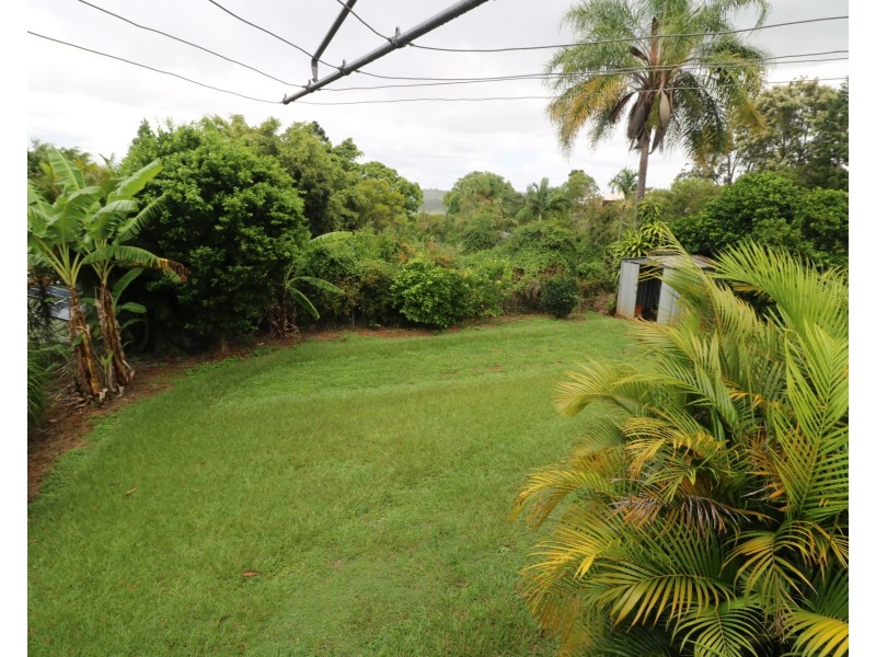 54 Broadhurst St, Childers QLD 4660