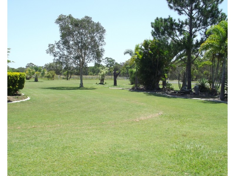 7 River Rd, Buxton QLD 4660