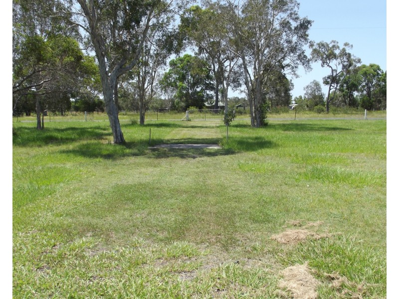 7 River Rd, Buxton QLD 4660