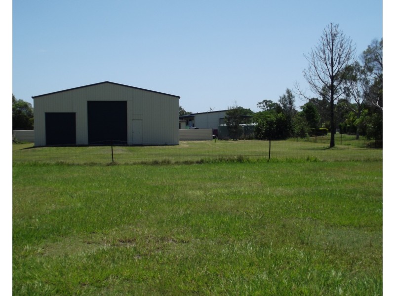 7 River Rd, Buxton QLD 4660