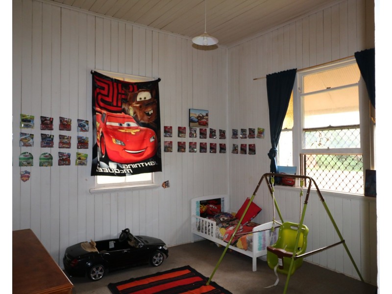 2 Elizabeth St, Childers QLD 4660