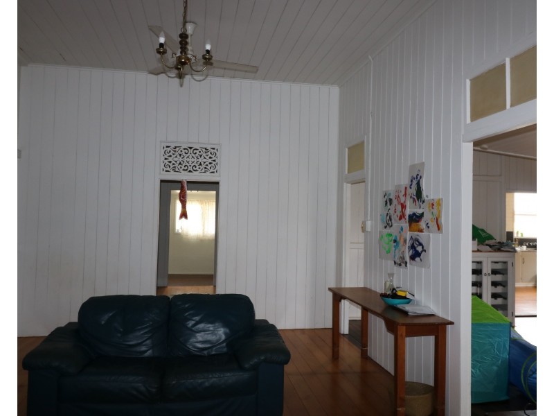 20 Broadhurst St, Childers QLD 4660