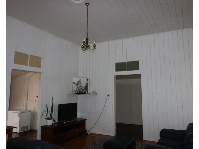 20 Broadhurst St, Childers QLD 4660