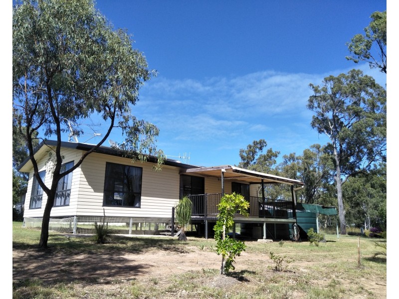 4 Queen Street, Dallarnil QLD 4621