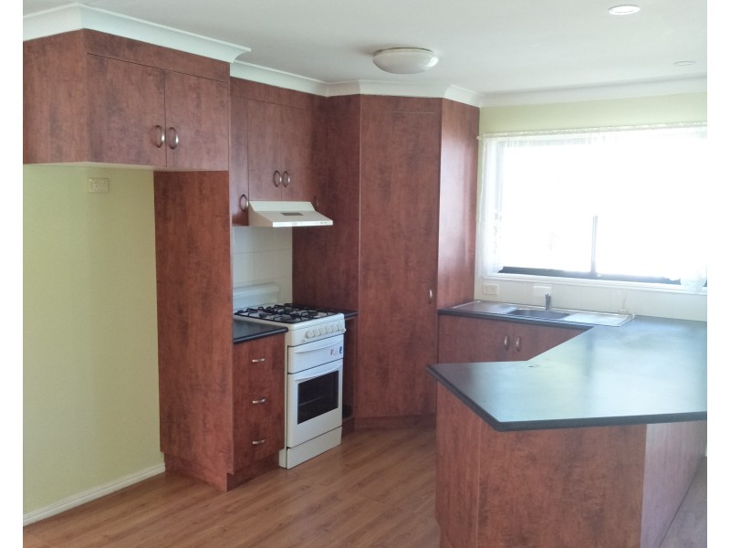 4 Queen Street, Dallarnil QLD 4621