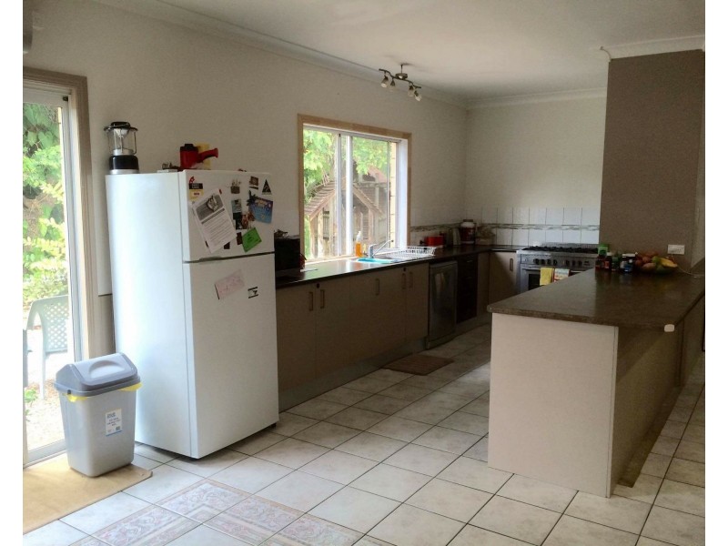 106 Foleys Rd, North Gregory QLD 4660