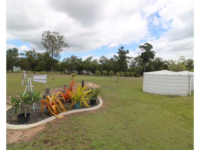 77 Oakview Dr, Redridge QLD 4660