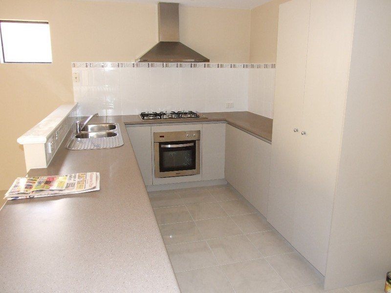 24a Sacramento Parade, Hocking WA 6065