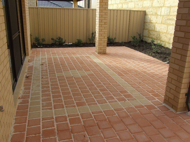 24a Sacramento Parade, Hocking WA 6065