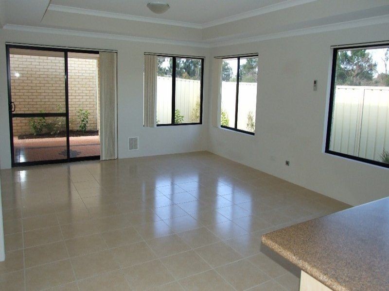 21 Waminda Way, Landsdale WA 6065