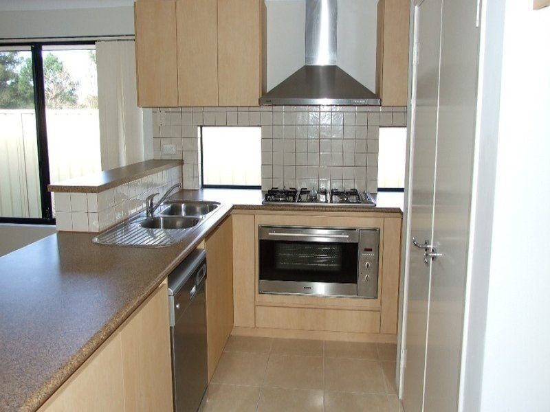 21 Waminda Way, Landsdale WA 6065