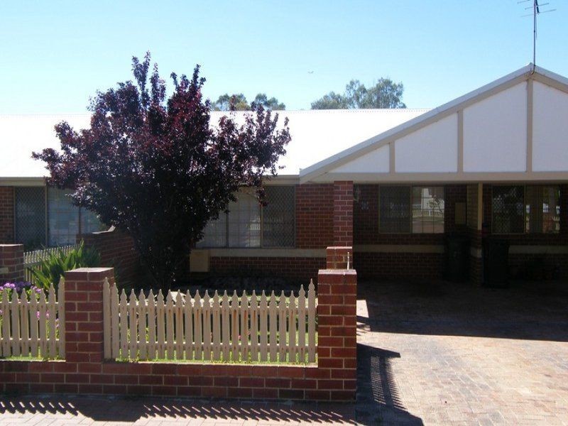 2/10 East Street, Guildford WA 6055