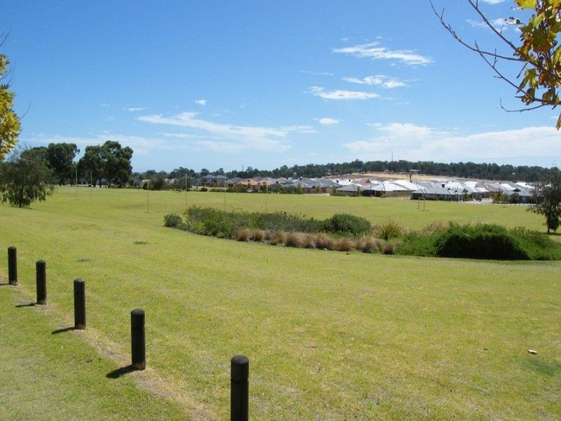 42 Chesterfield Avenue, Hocking WA 6065