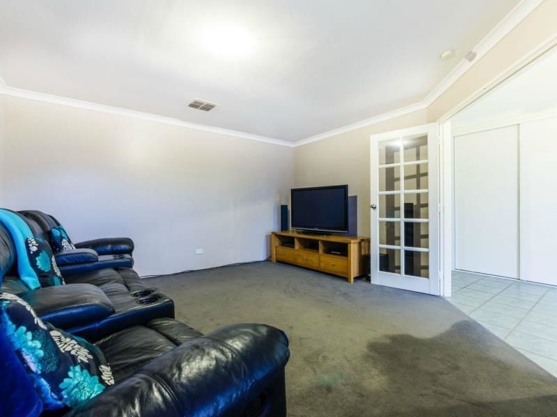 74 Dartmouth Circle, Quinns Rocks WA 6030