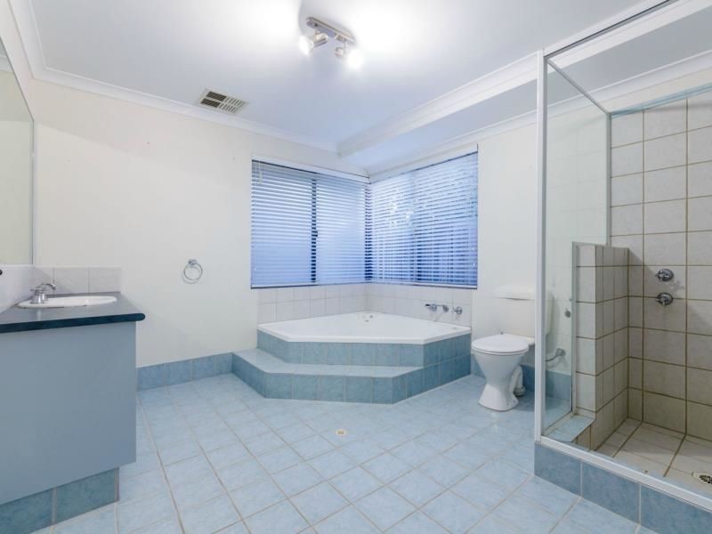 74 Dartmouth Circle, Quinns Rocks WA 6030