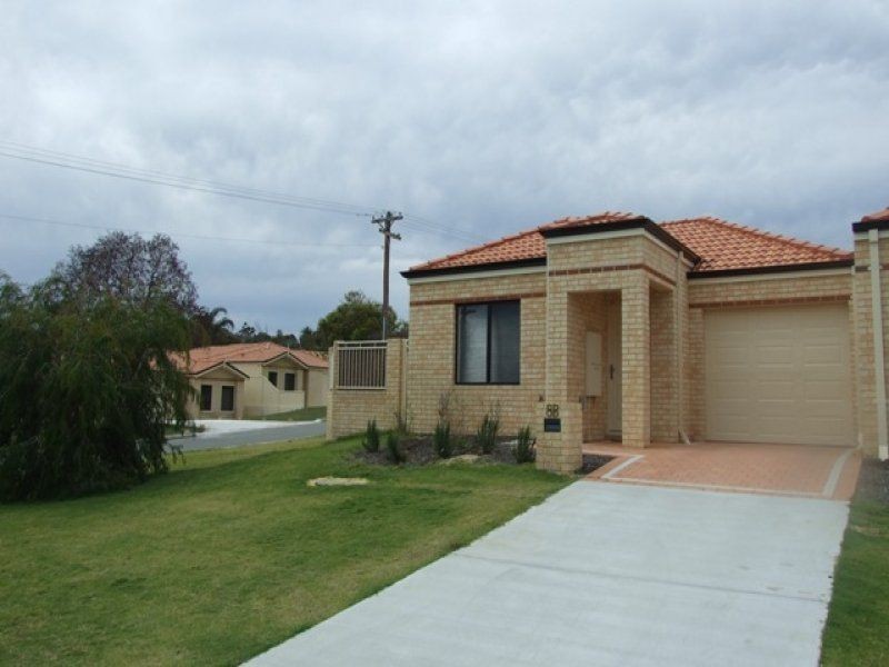 8B Poynings Street, Westminster WA 6061