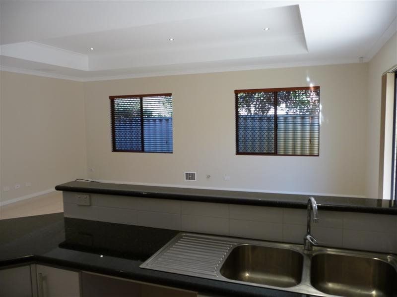 19 Milwall Lane, Dianella WA 6059