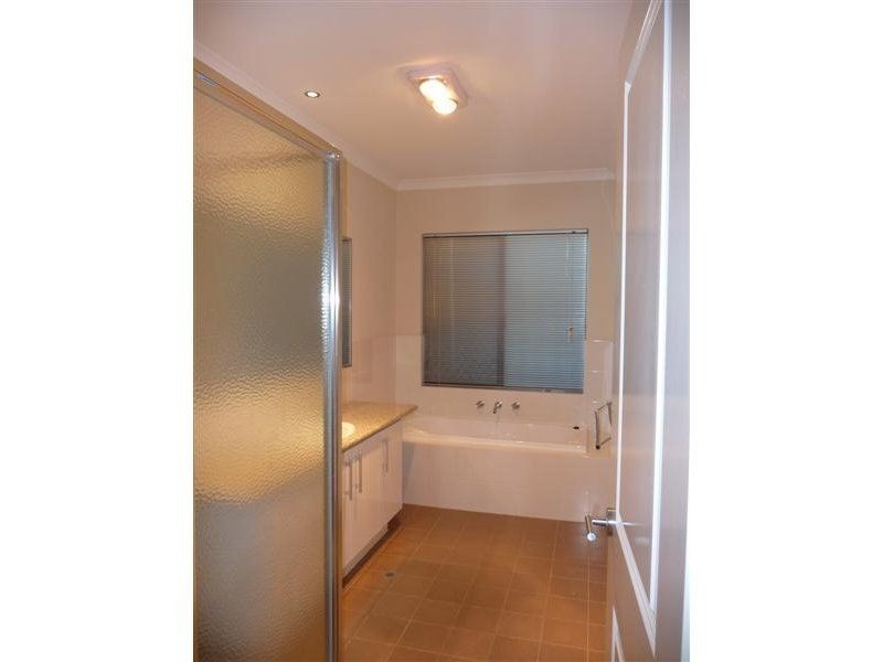 19 Milwall Lane, Dianella WA 6059