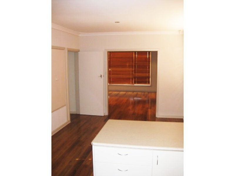 12 Wolya Place, Westminster WA 6061