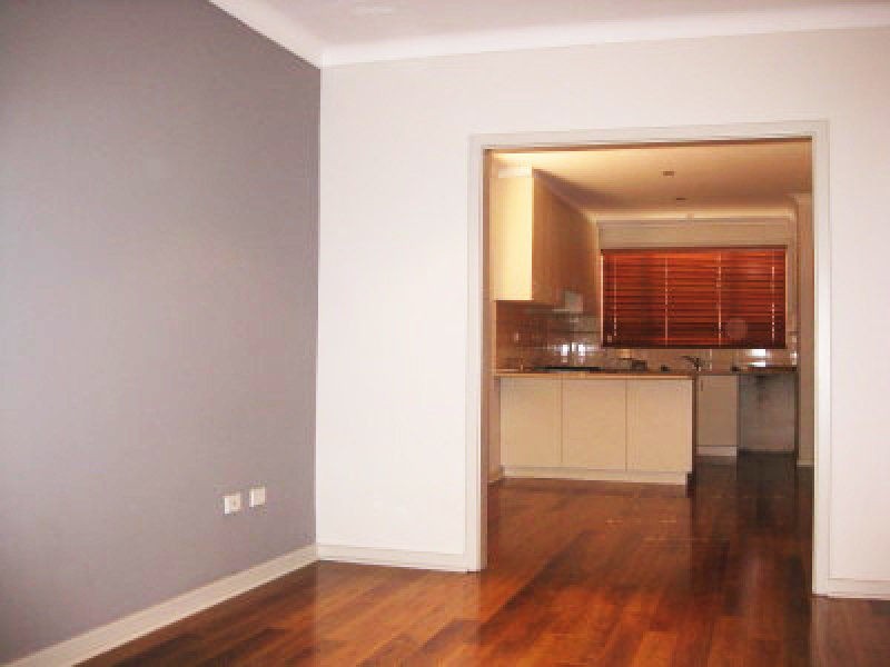 12 Wolya Place, Westminster WA 6061