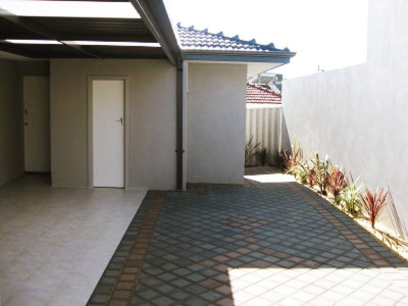 12 Wolya Place, Westminster WA 6061