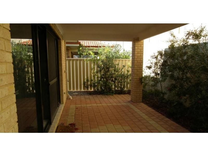 26A Sacramento Parade, Hocking WA 6065