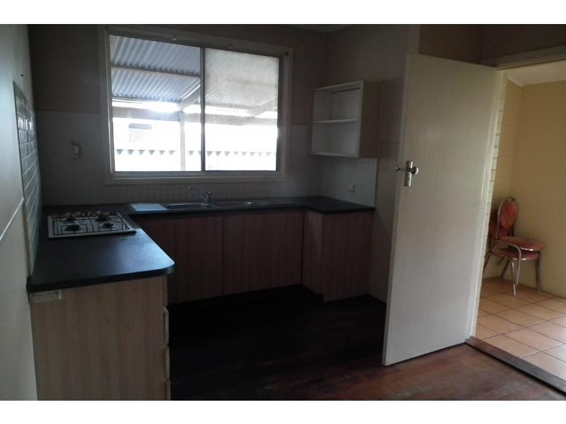 6 Sproxton Street, Embleton WA 6062