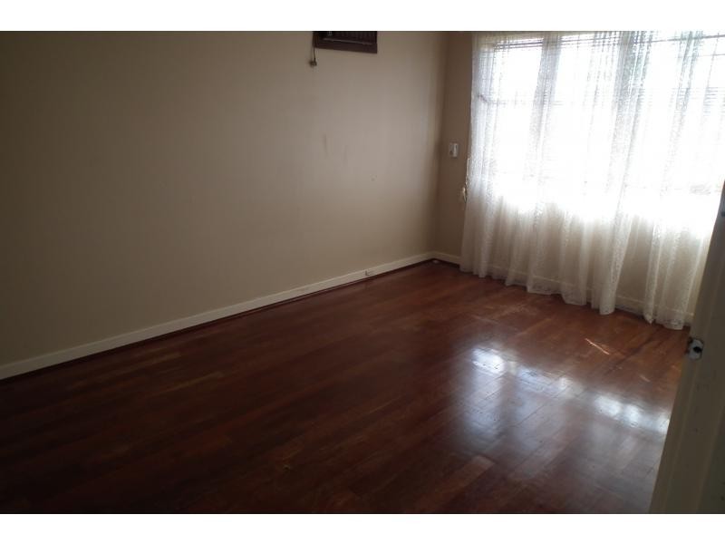 6 Sproxton Street, Embleton WA 6062