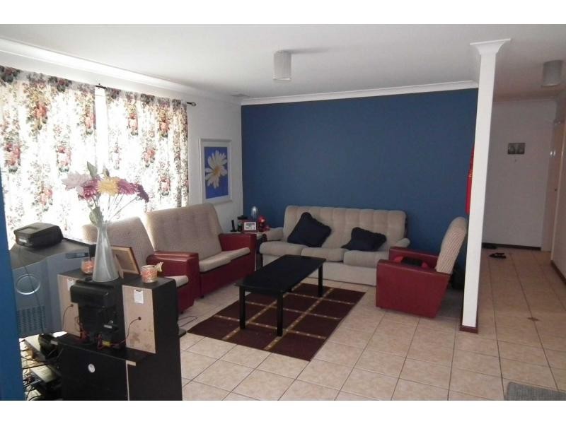 3/4-6 Neon Close, Parkwood WA 6147